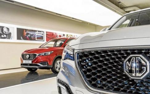 MG retorna al mercado europeo de la mano del coloso chino SAIC para proponer vistosos y asequibles SUV electrificados.