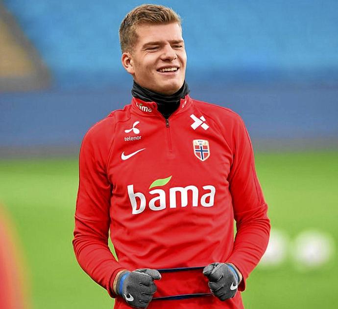 Alexander Sorloth, durante un entrenamiento con la selección de Noruega. Foto: N.G.