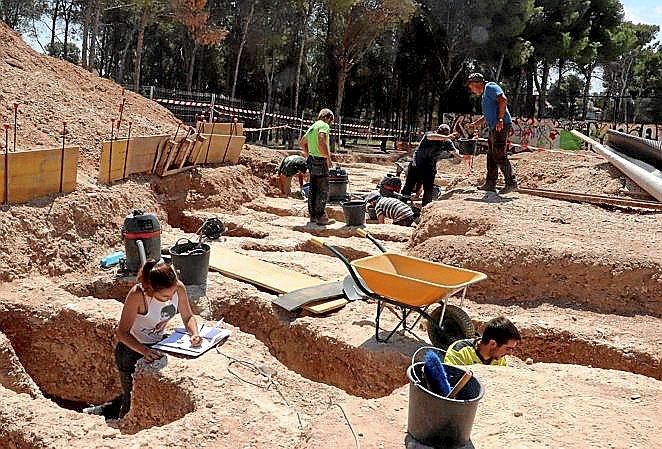 Trabajos en la necrópolis en 2019.