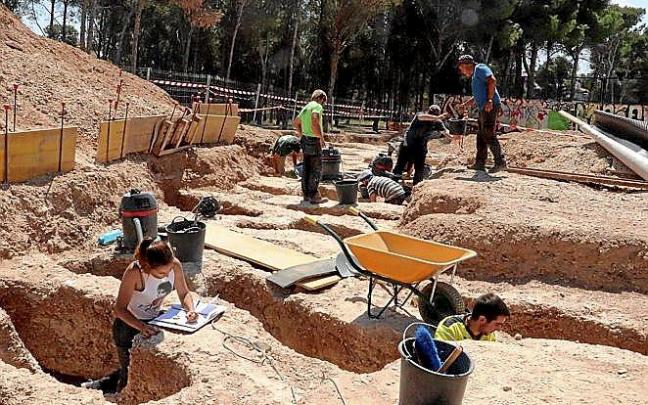 Trabajos en la necrópolis en 2019. Trabajos en la necrópolis en 2019.