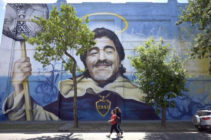 Uno de los numerosos murales sobre la figura de Maradona que se pueden ver en Buenos Aires y en otras ciudades de Argentina.