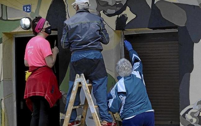 Mural en Gazeta. Mural en Gazeta.