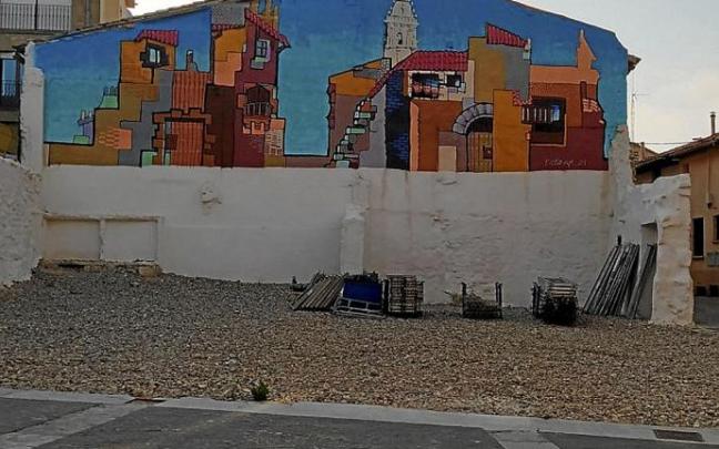 Vista del gran mural de la plaza de la Concepción de Oion.