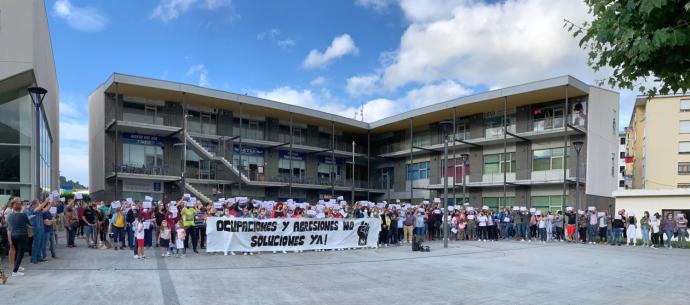 Muskiz ha salido en dos ocasiones para protestar por la degradación de la convivencia local.