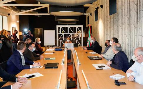 Tapia analiza junto con el sector primario las consecuencias de la invasión de Rusia a Ucrania.