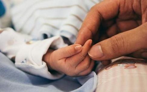Uno de cada tres niños nacidos en Euskadi tiene madre de nacionalidad extrajera. Uno de cada tres niños nacidos en Euskadi tiene madre de nacionalidad extrajera.