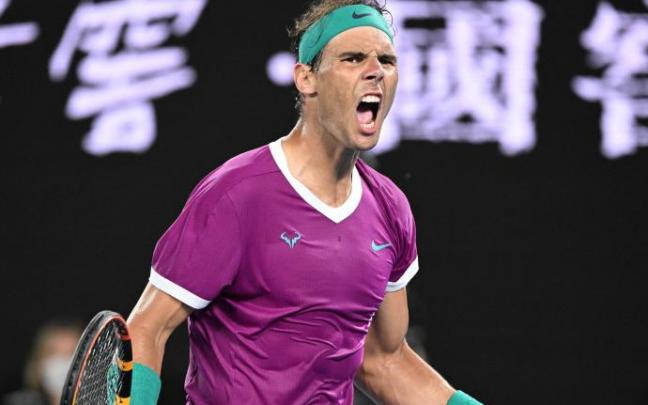 Nadal celebra un punto ante el ruso Medevedev. Nadal celebra un punto ante el ruso Medevedev.