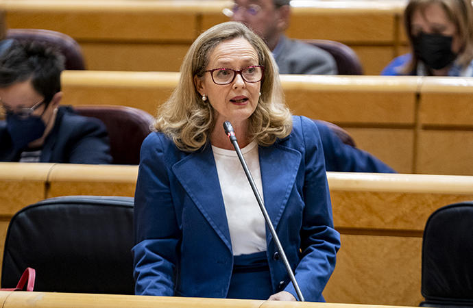 La ministra Nadia Calviño en el Senado.