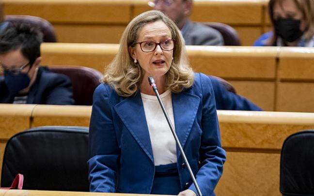La ministra Nadia Calviño en el Senado.