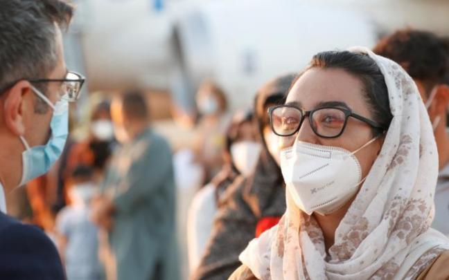 Nilofar Bayat y su marido ya están en Bilbao