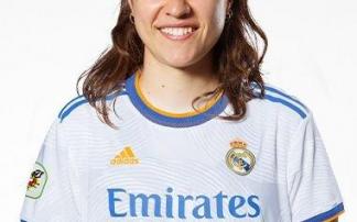 Nahikari, con la camiseta del Real Madrid.