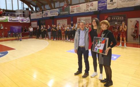 Naiara Diez estuvo acompañada por sus padres y toda la familia del Lointek Gernika.