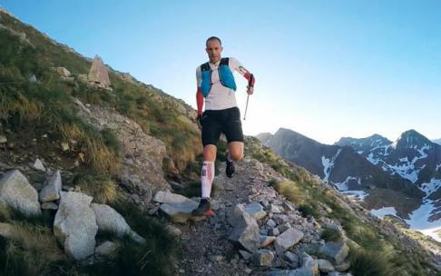 Iker Karrera, en una de sus rutas por la alta montaña Iker Karrera, en una de sus rutas por la alta montaña