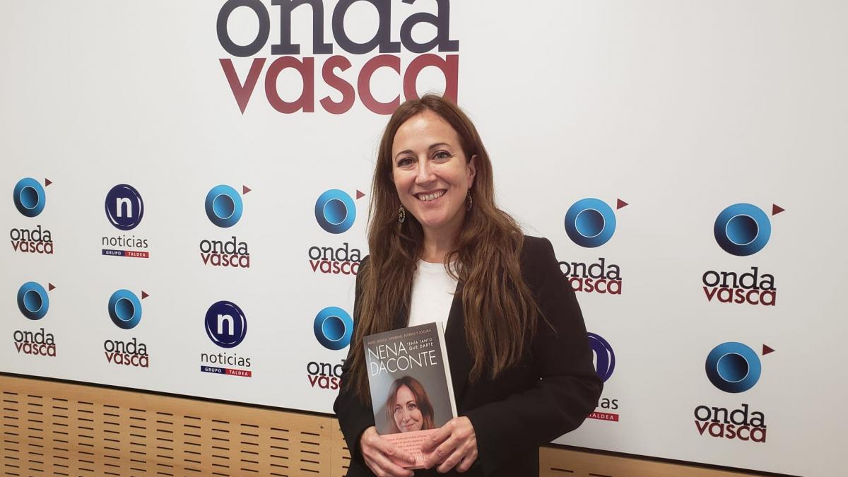 Mai Meneses, presente este sábado en Bilbao con Nena Daconte, en una visita a los estudios de Onda Vasca