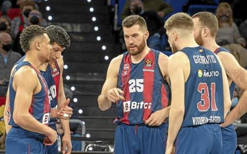 Baldwin, Fontecchio, Giedraitis, Peters y Costello suelen conformar casi siempre el cinco inicial del Baskonia. Fotos: Alex Larretxi
