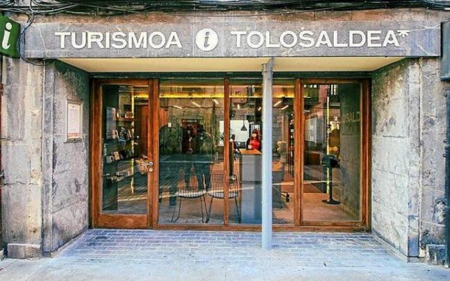 Exterior de la nueva oficina de turismo. Foto: N.G.