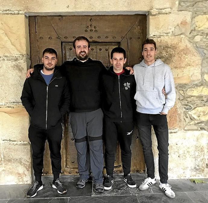 Jon Sagarna, Iñaki Rezusta, Ion Gorrotxategi y Julen Sagarna.