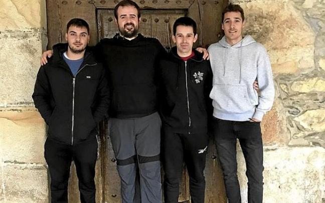 Jon Sagarna, Iñaki Rezusta, Ion Gorrotxategi y Julen Sagarna.
