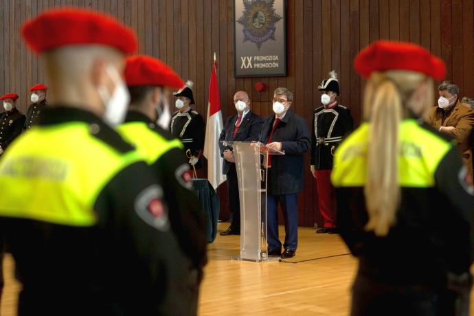 Aburto dio la bienvenida a los nuevos agentes.