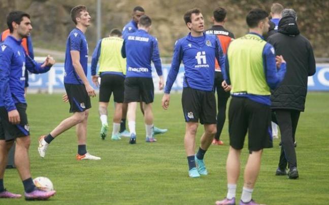 Mikel Oyarzabal, al comienzo del entrenamiento.