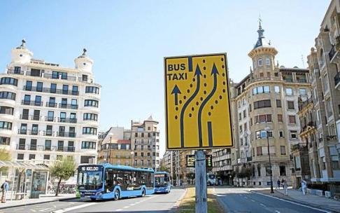 En este punto de la ciudad surgirá un cruce para que los que vayan de La Concha al Centro entren por Zubieta, que cambiará de sentido, al igual que sucederá en San Martín. En este punto de la ciudad surgirá un cruce para que los que vayan de La Concha al Centro entren por Zubieta, que cambiará de sentido, al igual que sucederá en San Martín.
