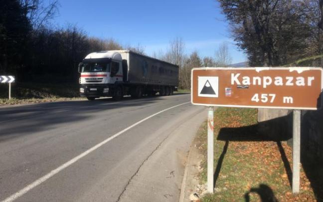 Las obras de la segunda fase del tercer carril de Kanpazar se han licitado. Las obras de la segunda fase del tercer carril de Kanpazar se han licitado.