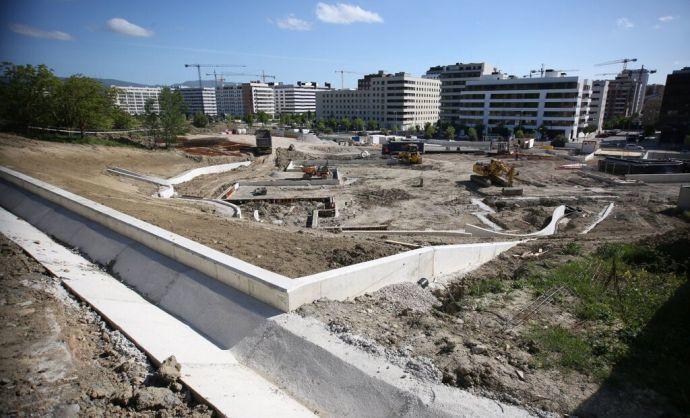 Construcción de una obra pública en Pamplona.