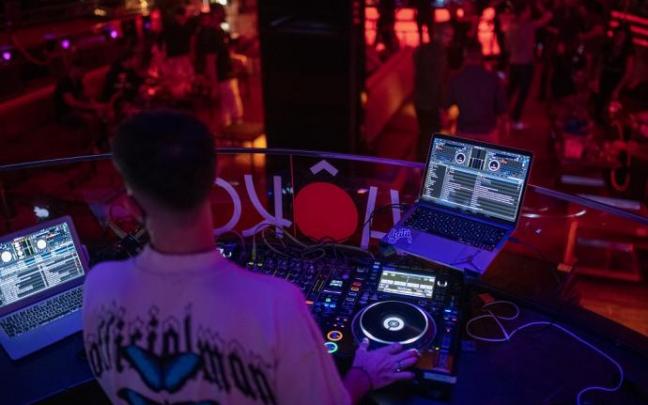 Los locales de ocio nocturno reabrirán el próximo 11 de febrero.