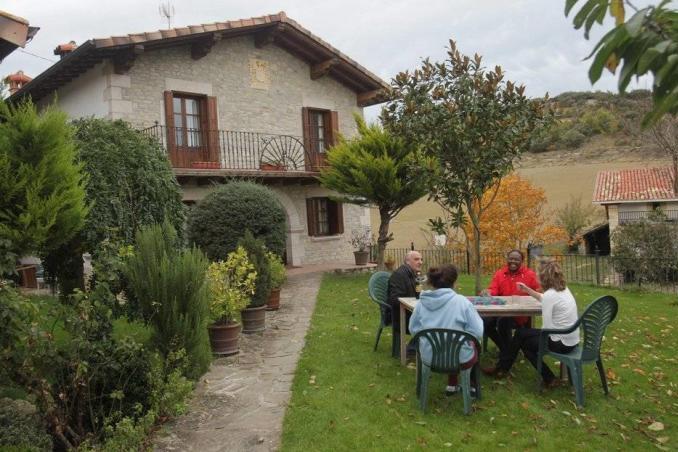 La entrada de turistas en alojamientos rurales vascos creció un 36 % en julio