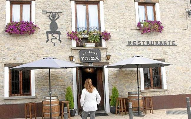 Responsable del bar de Mendibil.