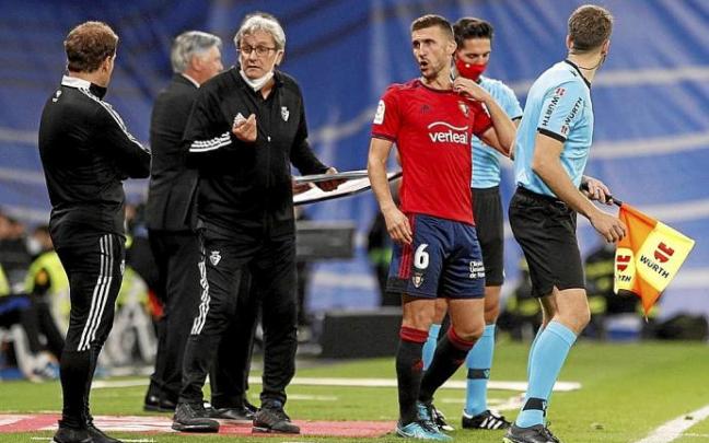 Oier Sanjurjo, preparado para saltar al césped del Santiago Bernabéu. Foto: Club Atlético Osasuna