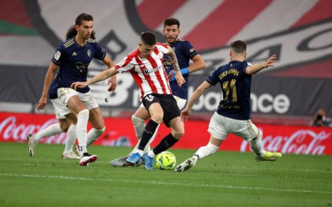 Oihan Sancet, en el derbi entre Athletic y Osasuna. Oihan Sancet, en el derbi entre Athletic y Osasuna.