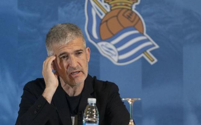 Roberto Olabe no renuncia a nada con la Real, pero pide calma