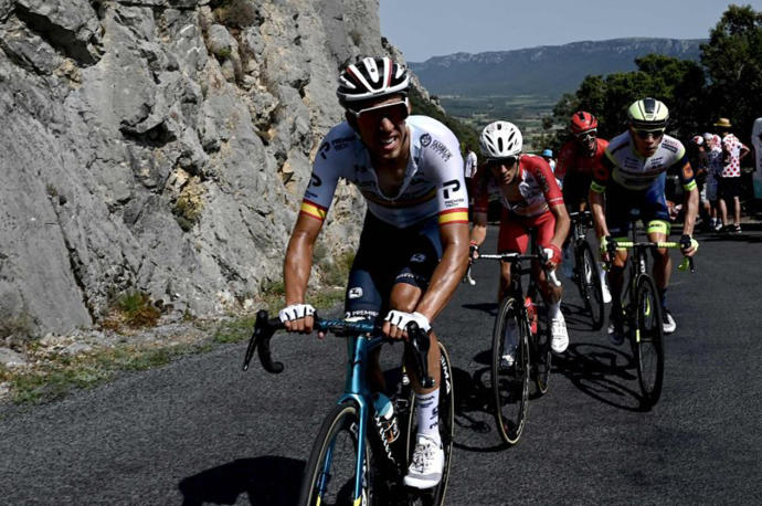 Omar Fraile rueda durante la pasada Vuelta.