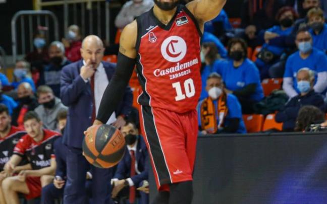 Omar Cook, durante un duelo de este curso.