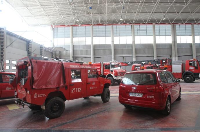 Vehículos de Bomberos de Navarra en el parque de Cordovilla