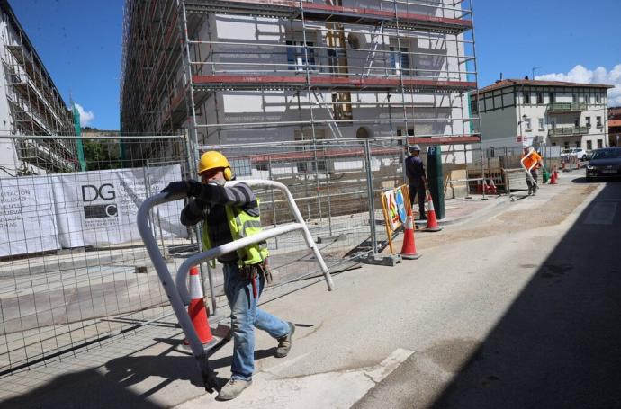 Obras de rehabilitación energética en la Colonia San Miguel de la Txantrea