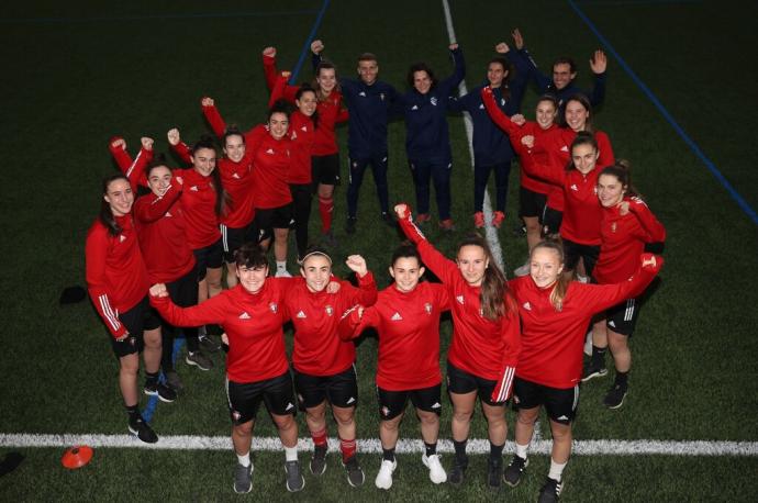 La plantilla de Osasuna Femenino B, en la previa del encuentro.