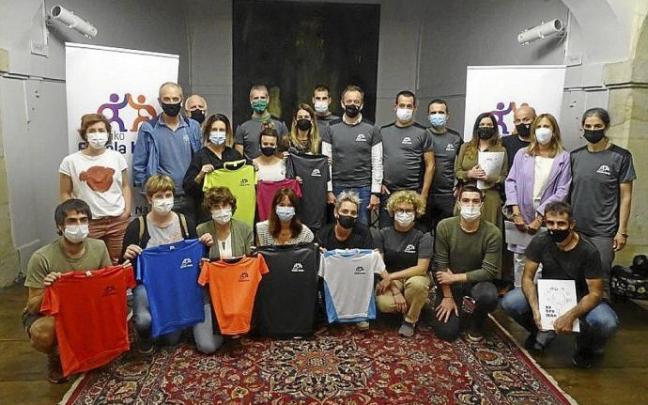 Representantes de Oñatiko Eskola Kirola, Consistorio y patrocinadores.