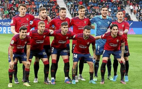 Arriba, de izquierda a derecha, Budimir, Moncayola, David García, Lucas Torró, Sergio Herrera y Chimy Ávila. Abajo, Manu Sánchez, Darko, Nacho Vidal, Rubén García y Juan Cruz.