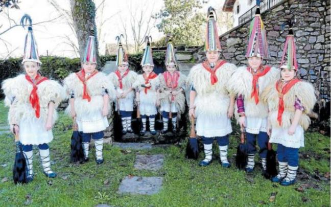 Los 'muttiko koskorrak' y 'txikiak' de Ituren