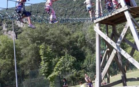 Niños saharauis y sus familias alavesas de acogida. Niños saharauis y sus familias alavesas de acogida.