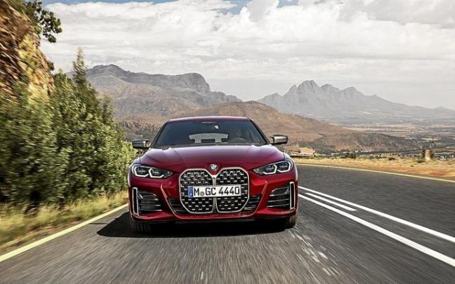 El nuevo Serie 4 Coupé combina la siempre elitista línea deportiva de un cupé con la practicidad de las cuatro puertas de una amplia y confortable berlina. Fotos: BMW