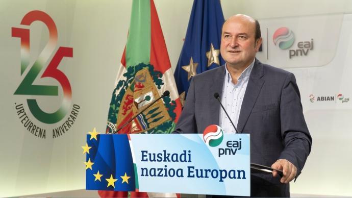 El presidente del EBB, Andoni Ortuzar, ha realizado una declaración con motivo del Día de Europa.