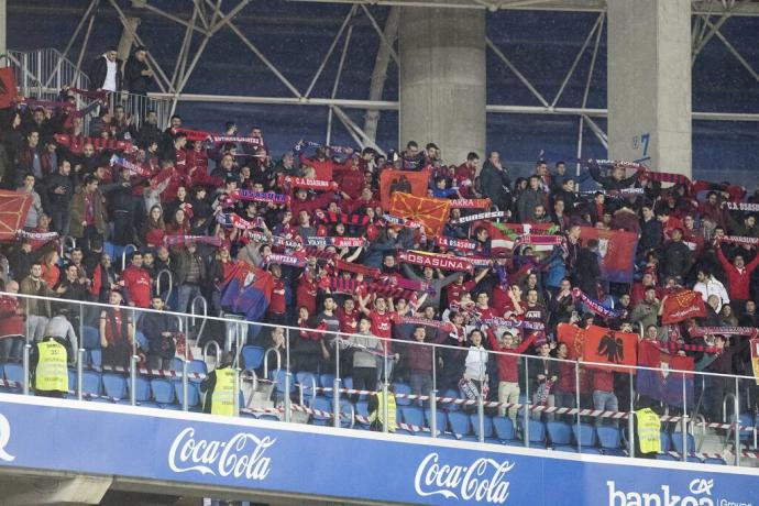 Aficionados de Osasuna en el Reale Arena en octavos de la Copa del Rey en enero de 2020.