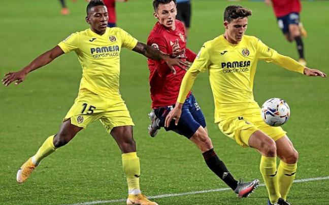 Budimir, entre Estupiñán y Pau Torres, durante un enfrentamiento entre Villarreal y Osasuna de la temporada pasada. Budimir, entre Estupiñán y Pau Torres, durante un enfrentamiento entre Villarreal y Osasuna de la temporada pasada.