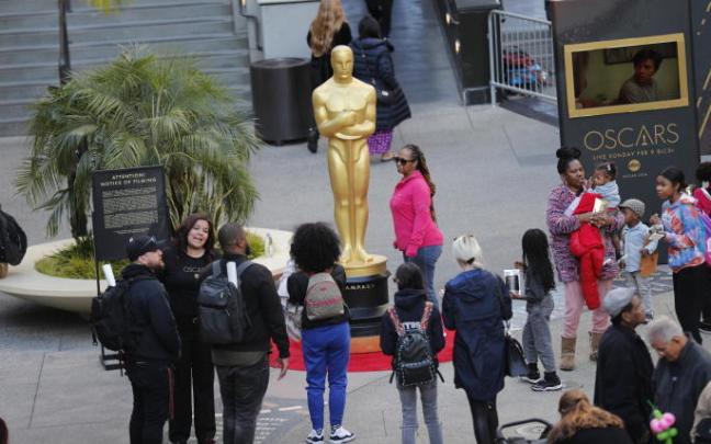 Un total de 276 películas compiten para ser nominadas al Oscar a la mejor película del año. Un total de 276 películas compiten para ser nominadas al Oscar a la mejor película del año.