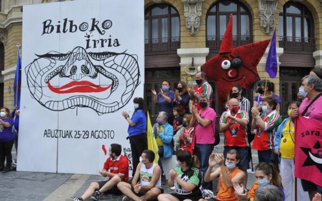 Bilboko Konpartsak presenta el nuevo símbolo de las jornadas culturales de Bilbao Irria