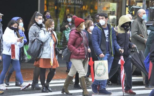 Euskadi, al rescate de la emergencia sanitaria y la mascarilla obligatoria en exteriores Euskadi, al rescate de la emergencia sanitaria y la mascarilla obligatoria en exteriores