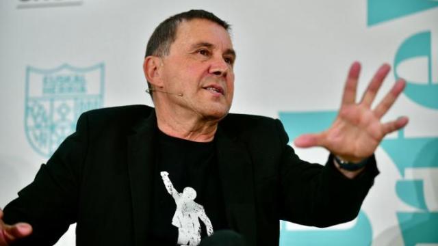 Arnaldo Otegi en el acto que protagonizó ante los militantes de la izquierda abertzale en Eibar